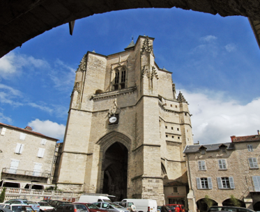 Visitez les Bastides Villefranche de Rouergue Collegiale