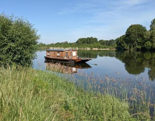 À Mille Lieux La Péniche Outre-Loire