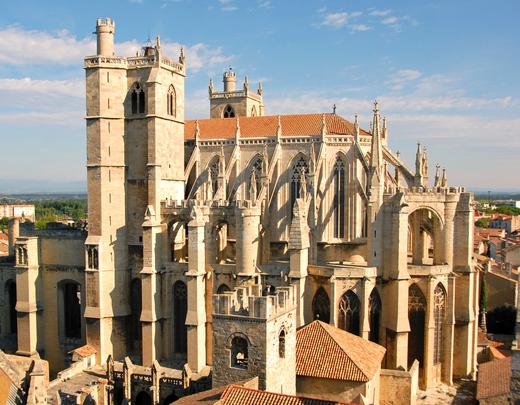 cathédrale gothique et son cloître 