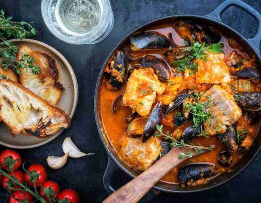 La bouillabaisse des Bouches-du-Rhône