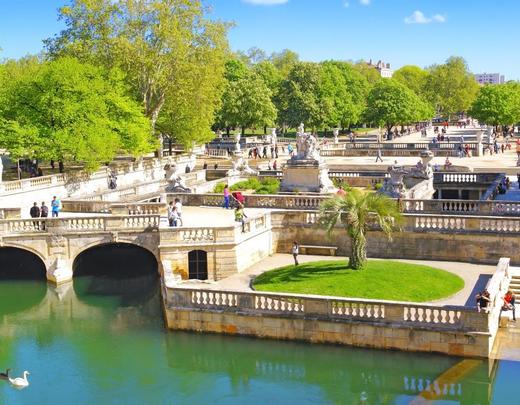 Les jardins de la fontaine à Nîmes, Gard