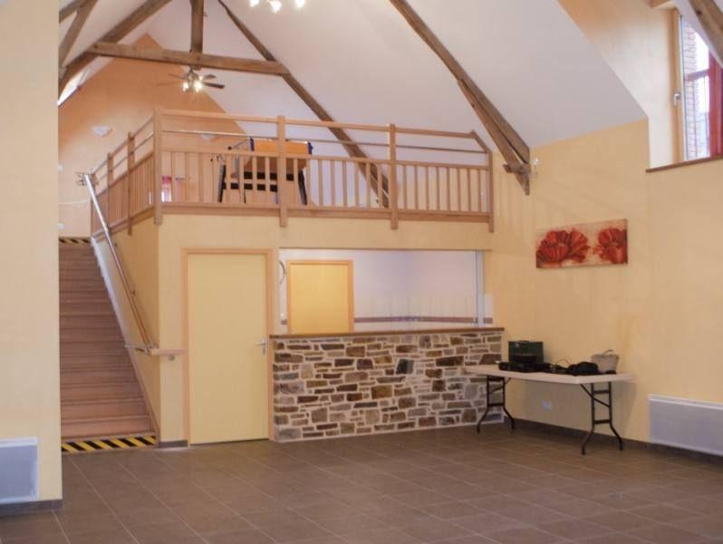 Salle de réception du gîte pouvant accueillir jusqu'à 82 personnes