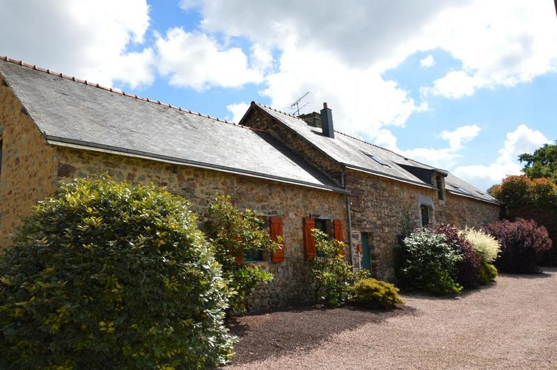 Terrain paysager et jardin du gîte de groupe en Brocéliande