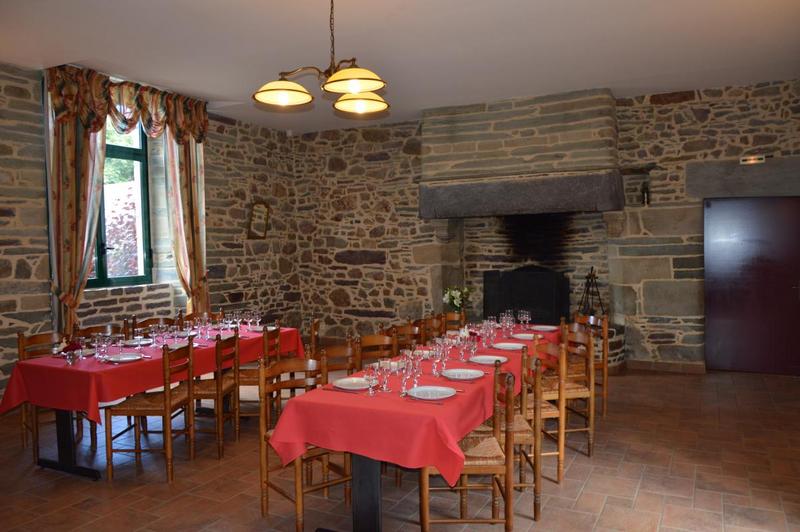 Salle de réception du gîte de groupe en Ille-et-Vilaine