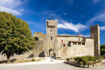 Larressingle la petite Carcassonne du Gers