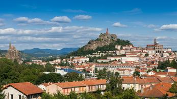 Visitez Le Puy‑en‑Velay, sa cathédrale et ses rochers emblématiques