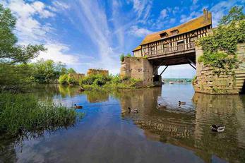 Vernon le vieux moulin sur la seine dans l'Eure